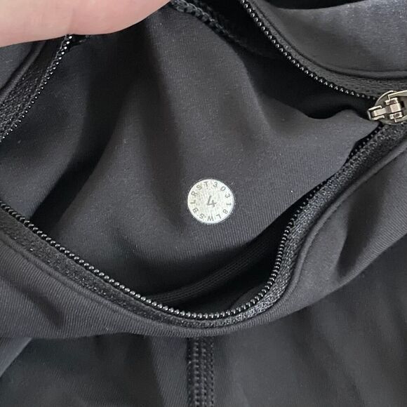 Lululemon Speed Up Tight *Mesh 28" in Black - Size: 4 - Picture 6 of 12